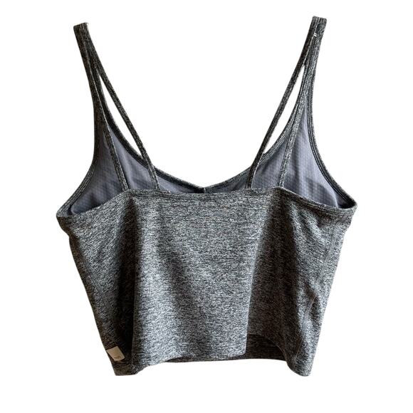Vuori Tank Size L Gray Grey Bra Crop Top Athleisure Gym Pilates Yoga Comfy Fall - Picture 2 of 16
